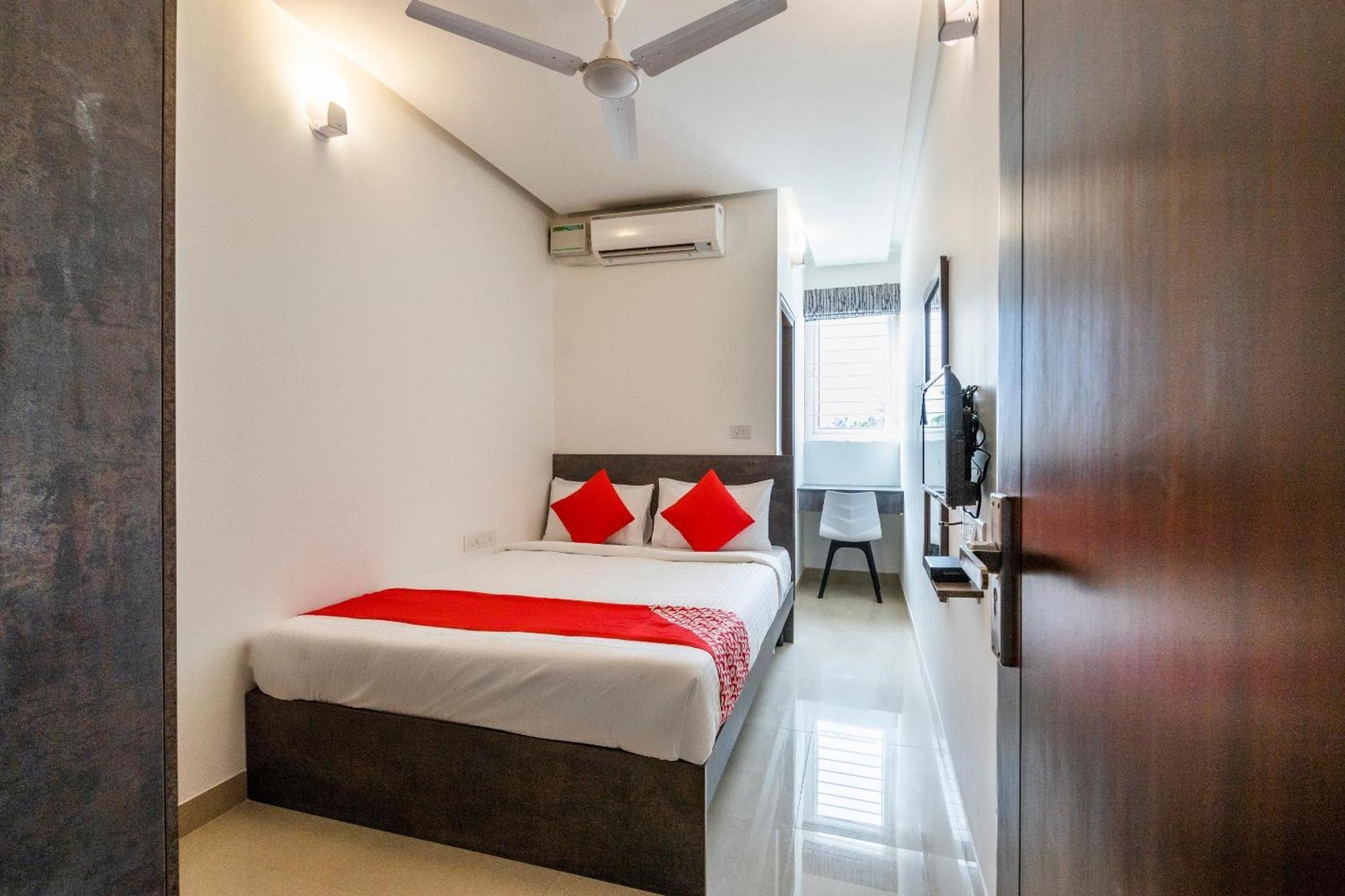 Hotel Super Townhouse Hebbal Bangalore Exterior foto