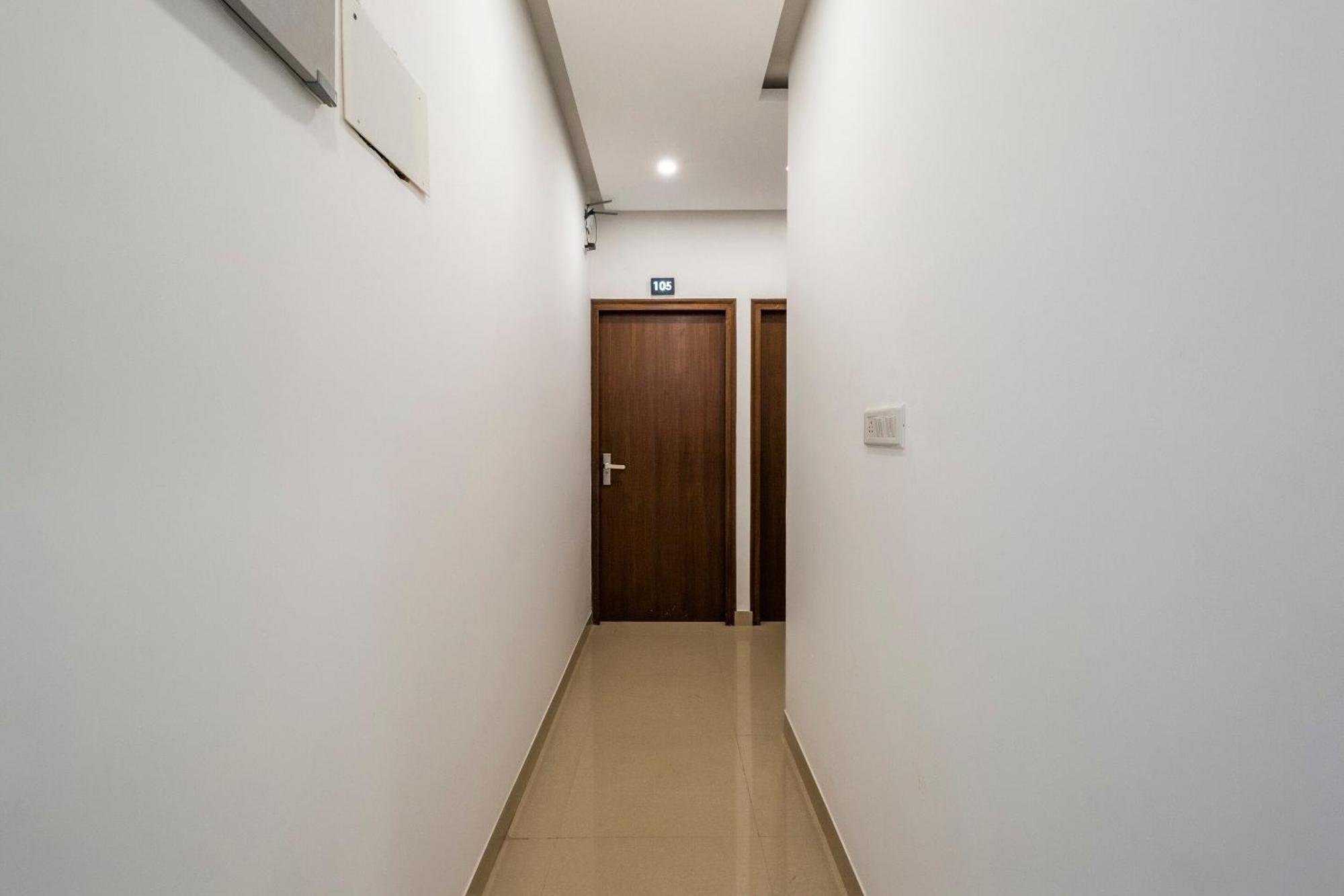 Hotel Super Townhouse Hebbal Bangalore Exterior foto